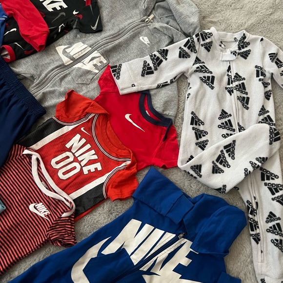 Bundle. - Picture 2 of 4